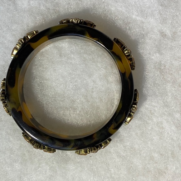 NWOT - Banana Republic Acrylic Bangle with Multiple Stone Detail - Picture 4 of 6